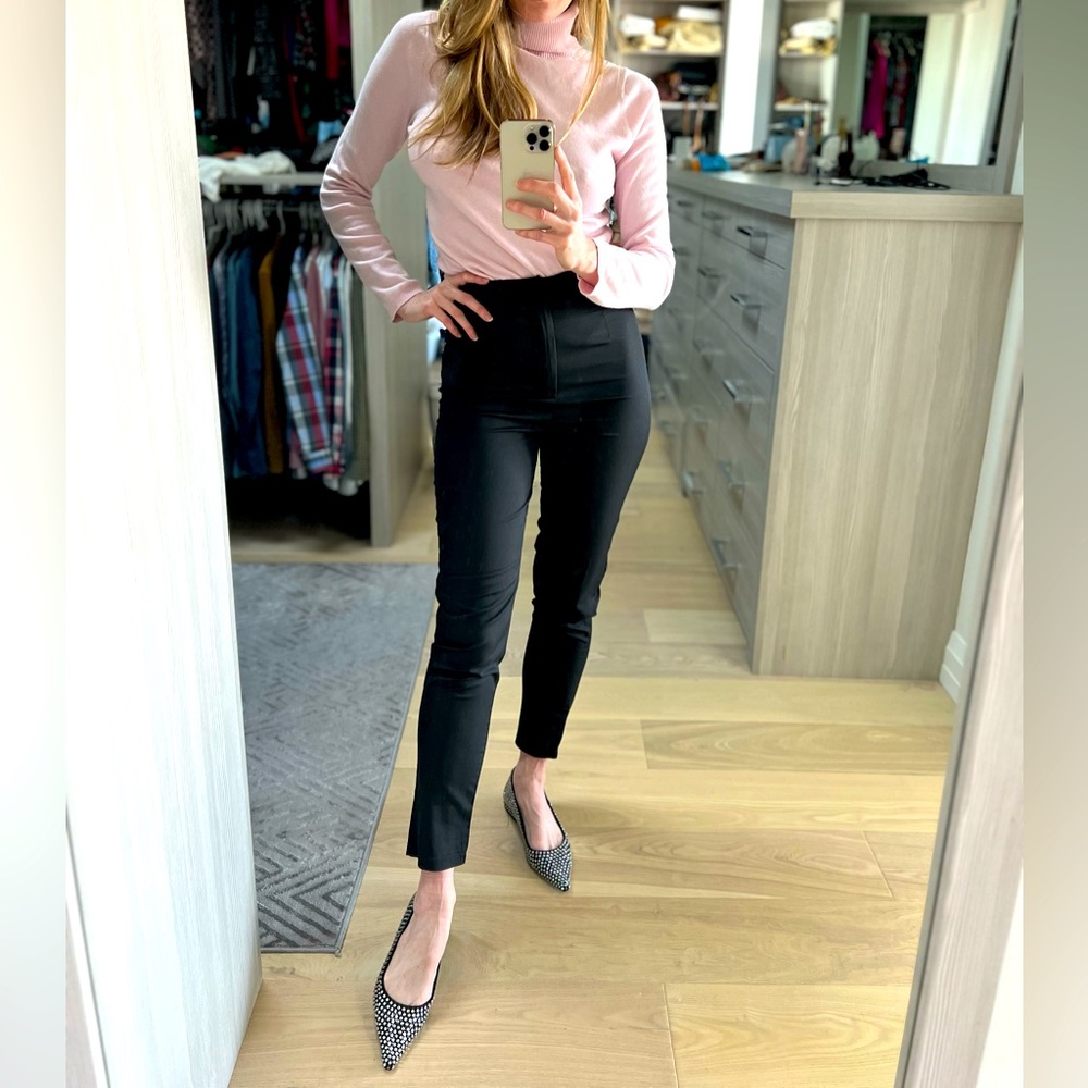 Straight leg fitted black pants